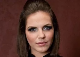 Bobbi Starr