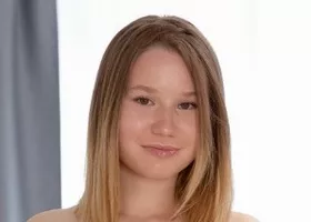 Amalia Devis