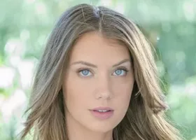 Elena Koshka